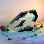 Godzilla table lamp - picture 3