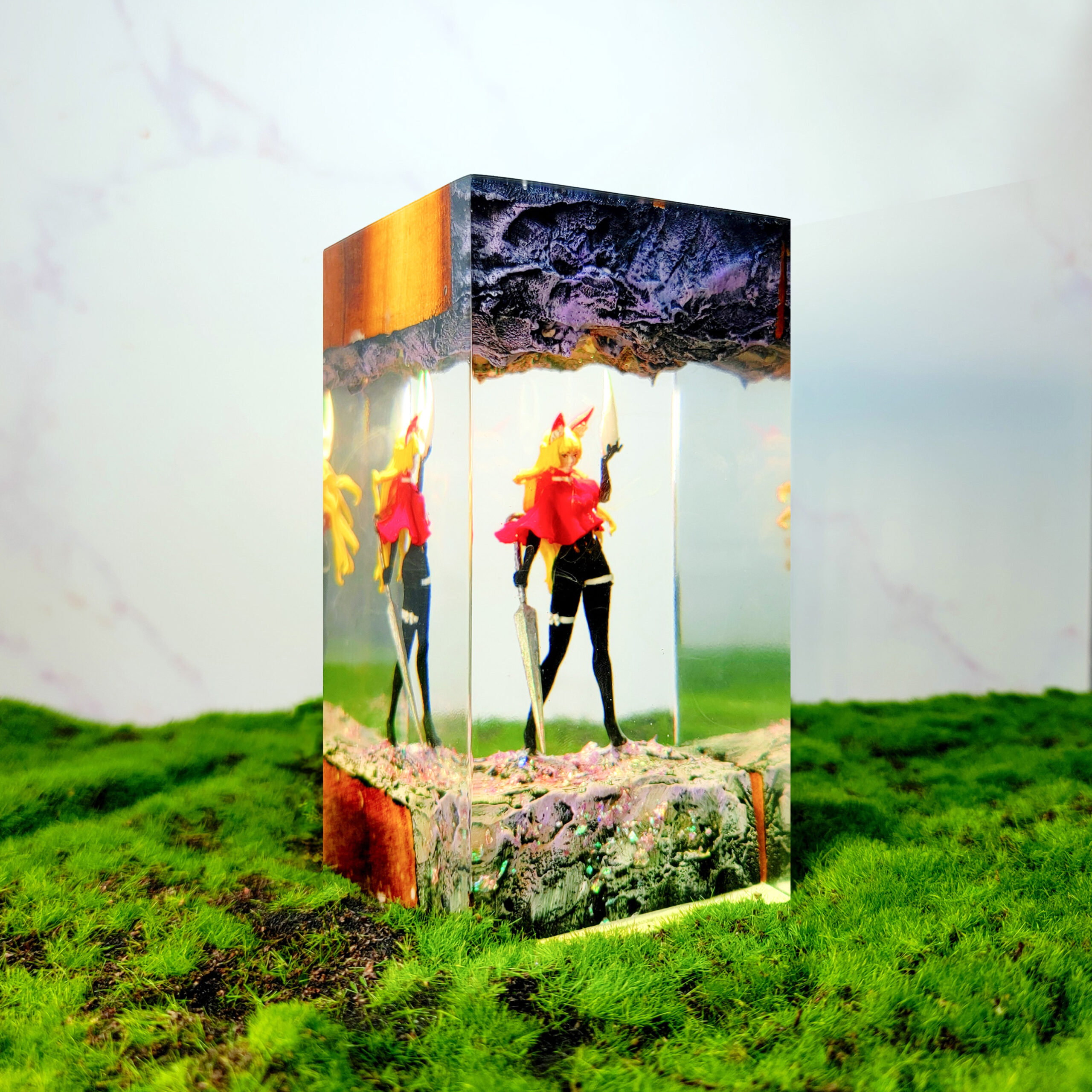 Silksong Hollow Knight Resin Lamp – Handmade Gaming Decor